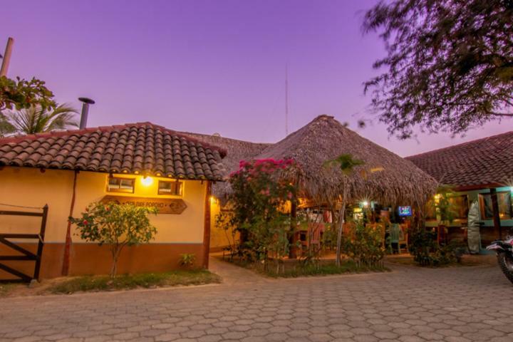 Club Surf Popoyo Hotel Exterior photo